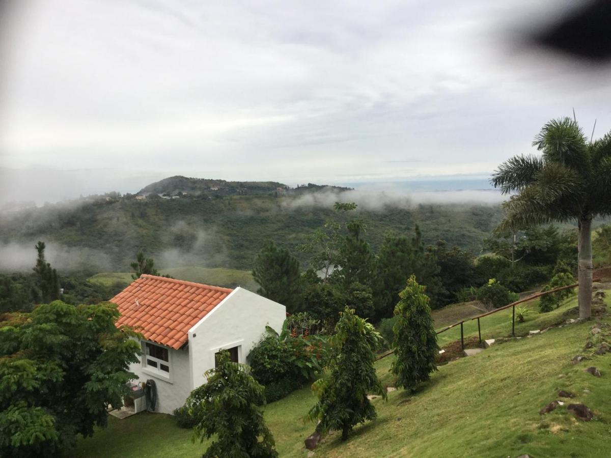 Hawk'S Nest Bed & Breakfast La Laguna de San Carlos Exterior foto